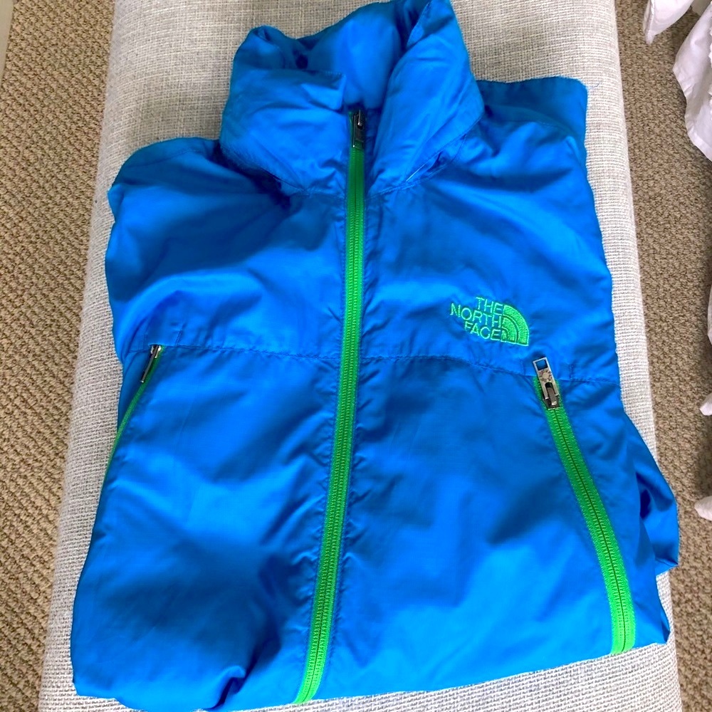 North Face Windbreaker Small